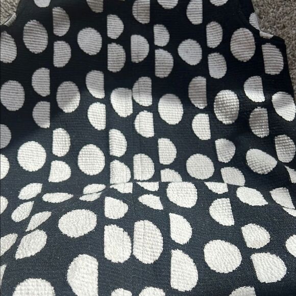 Diane Von Furstenberg Black and Cream Polka Dot Top - Picture 6 of 7